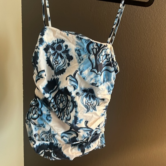 ๐ 1 hour sale. ZARA, paisley print top, XS - Picture 2 of 8